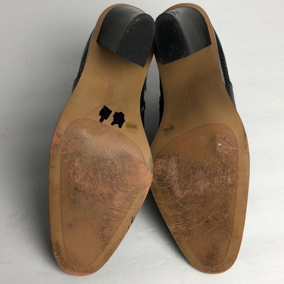 Vince Camuto Jorgetta Croc Embossed Ankle Boots 8 - Picture 9 of 10